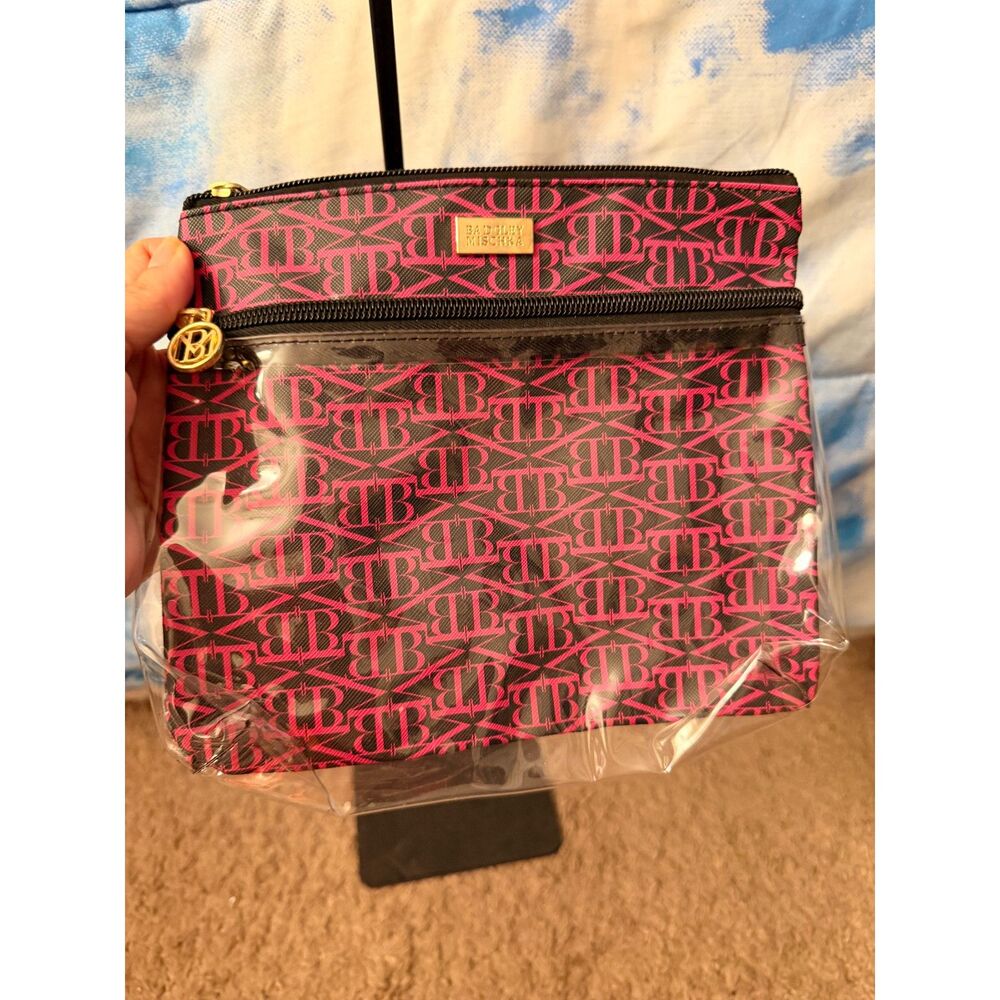 Badgley Mischka Makeup Bag - pristine condition